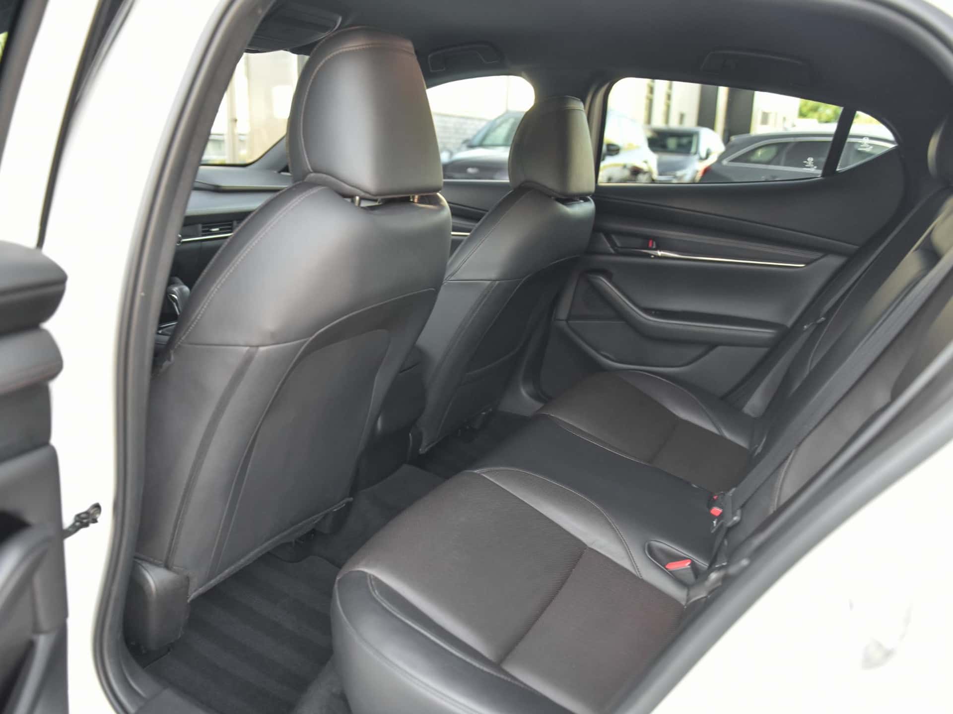 Mazda 3, foto 11
