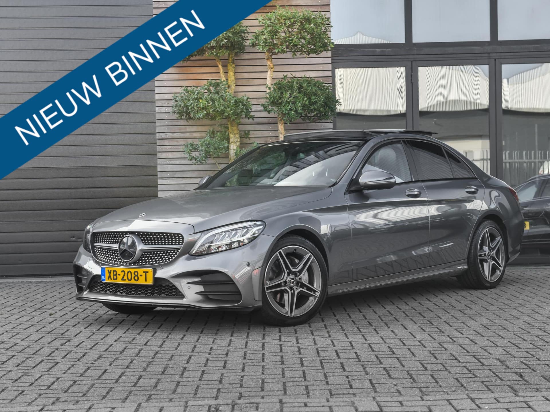 Mercedes-Benz C-Klasse, 160 Business Solution AMG · 2018 · SELENITE GRAY - METALLIC PAINT (992U)